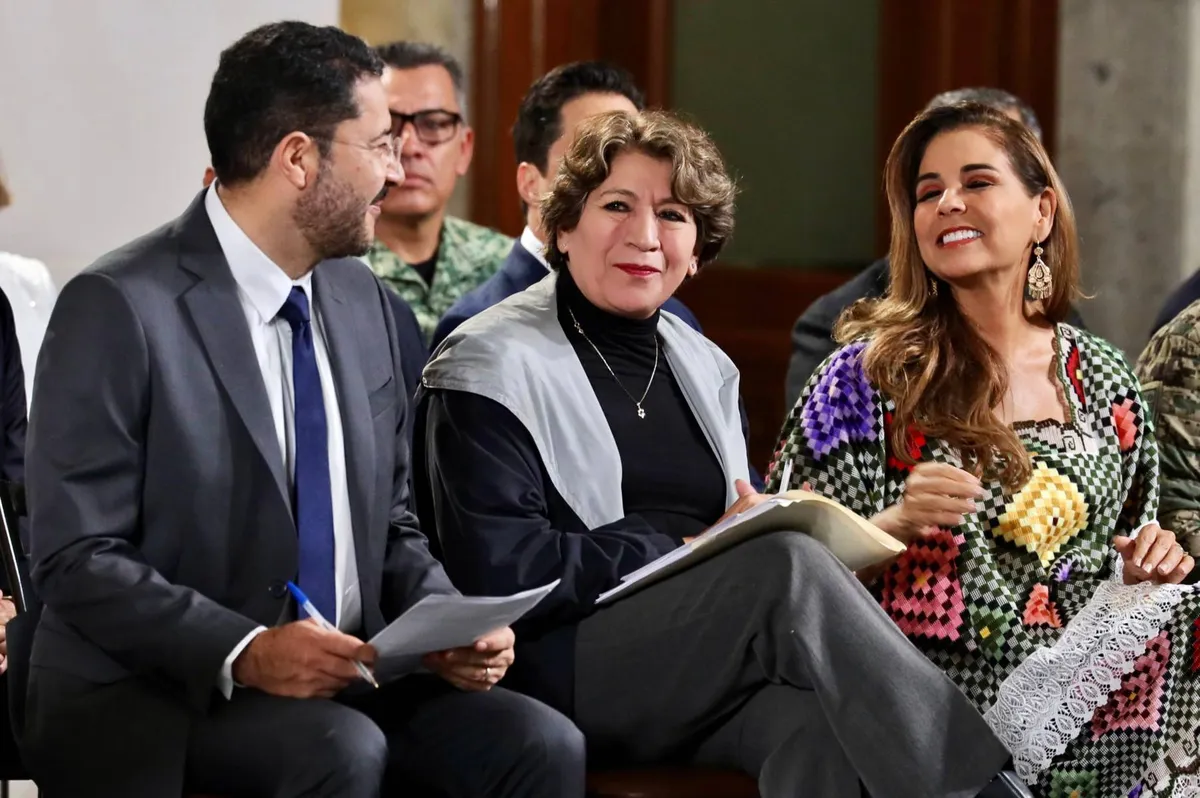 Delfina Gómez asiste a su primera mañanera como Gobernadora del Estado de México