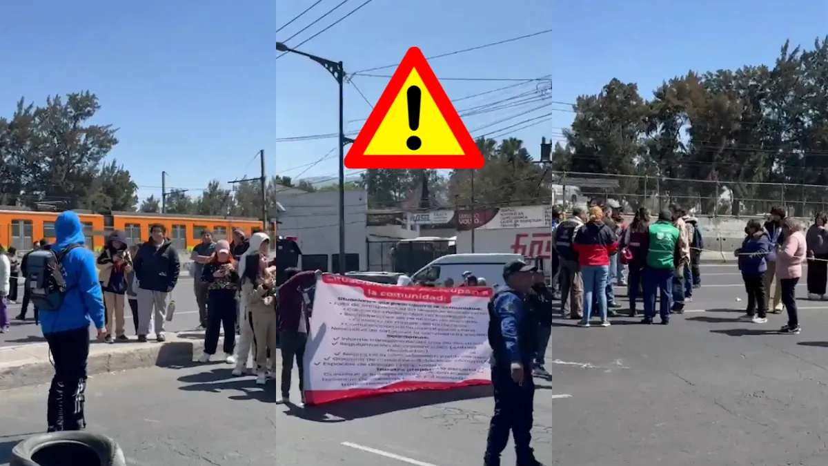 Padres y estudiantes de secundaria realizan bloqueo en Zaragoza, a la altura de Acatitla, en Iztapalapa.