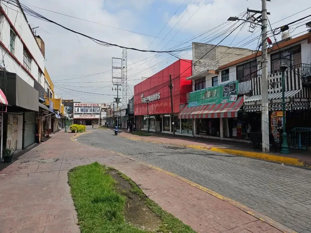 Reordenan comercio en Tlalnepantla