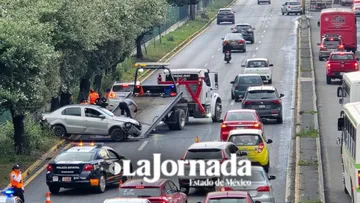Accidente en Paseo Tollocan complica la circulación en Toluca hoy 25 de mayo