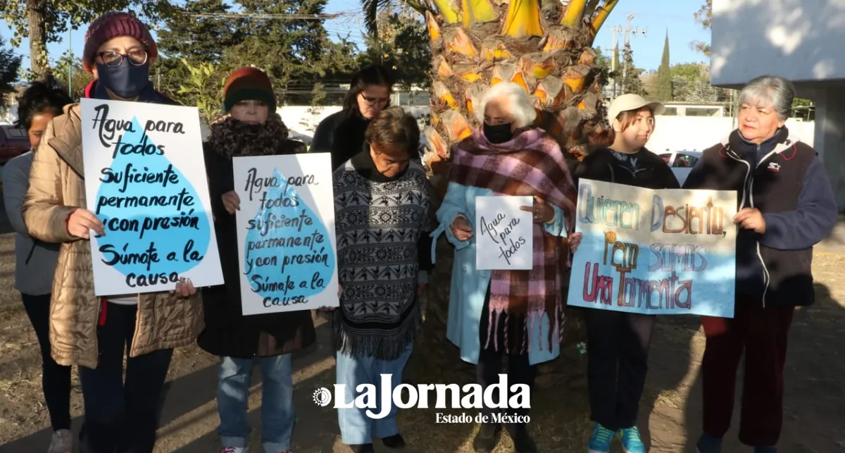 Toluca: Vecinos se manifiestan para exigir acceso a agua potable