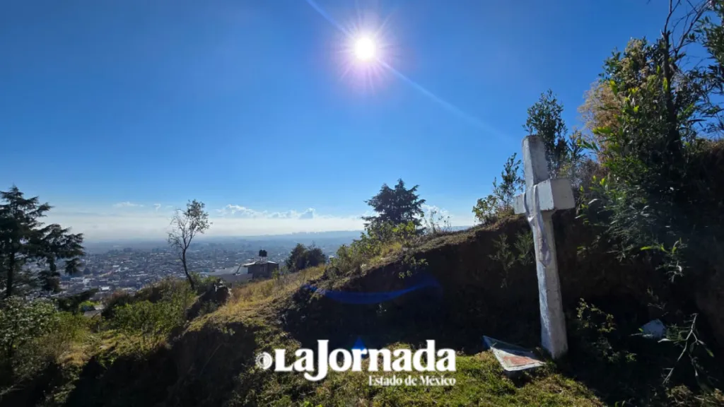 El Mirador Infinito: El Cerro de Santiago Tlacotepec