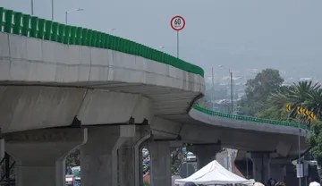 Nezahualcóyotl: Piden al gobierno del Edomex reparar puente de periférico oriente