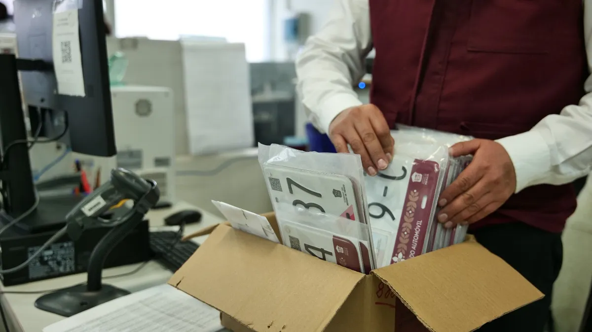 La medida está dirigida a residentes del Edoméx con automóviles registrados fuera de la entidad.