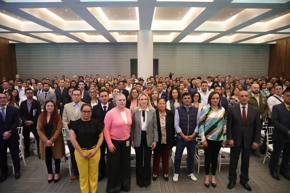 Continúa Romina Contreras como la presidenta municipal mejor calificada de México