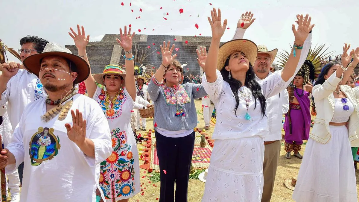 Delfina Gómez encabeza el Encendido del Fuego Nuevo