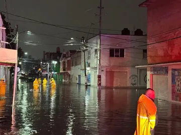 [VIDEO] Fuertes lluvias provocan afectaciones en Nezahualcóyotl y La Paz