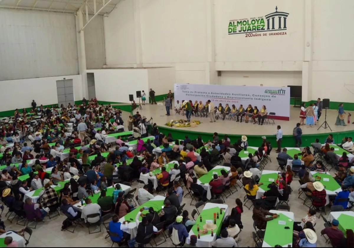 Llama Adolfo Solís a almoloyenses a recuperar la grandeza del municipio