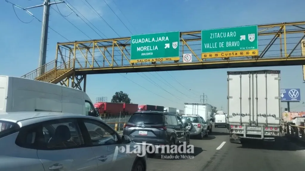 Tollocan colapsado por manifestación, hay tráfico lento hoy 6 de noviembre