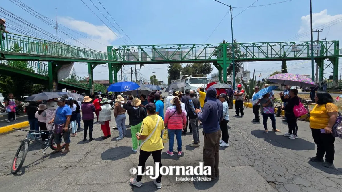 Vecinos de San Mateo Otzacatipan bloquean López Portillo