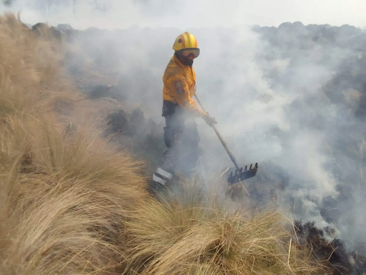 Continúa incendio en el Iztaccíhuatl