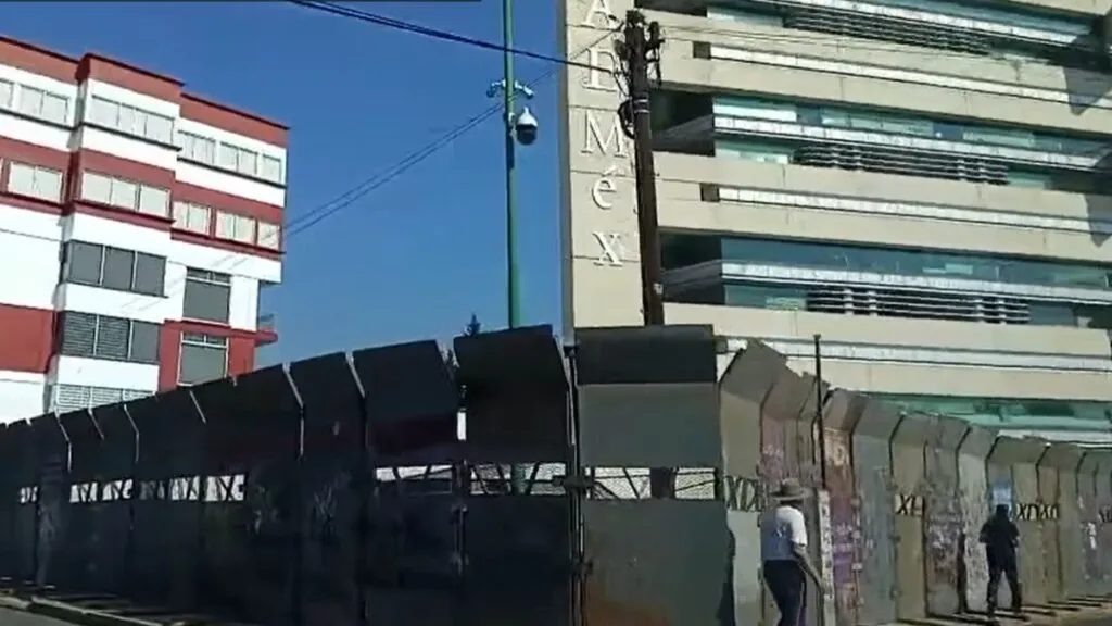 #Potrogate | Edificio Administrativo de la UAEMéx amanece blindado