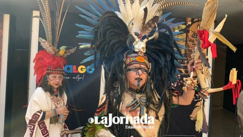 Danzantes de Teotihuacán van al Carnaval de Hidalgo