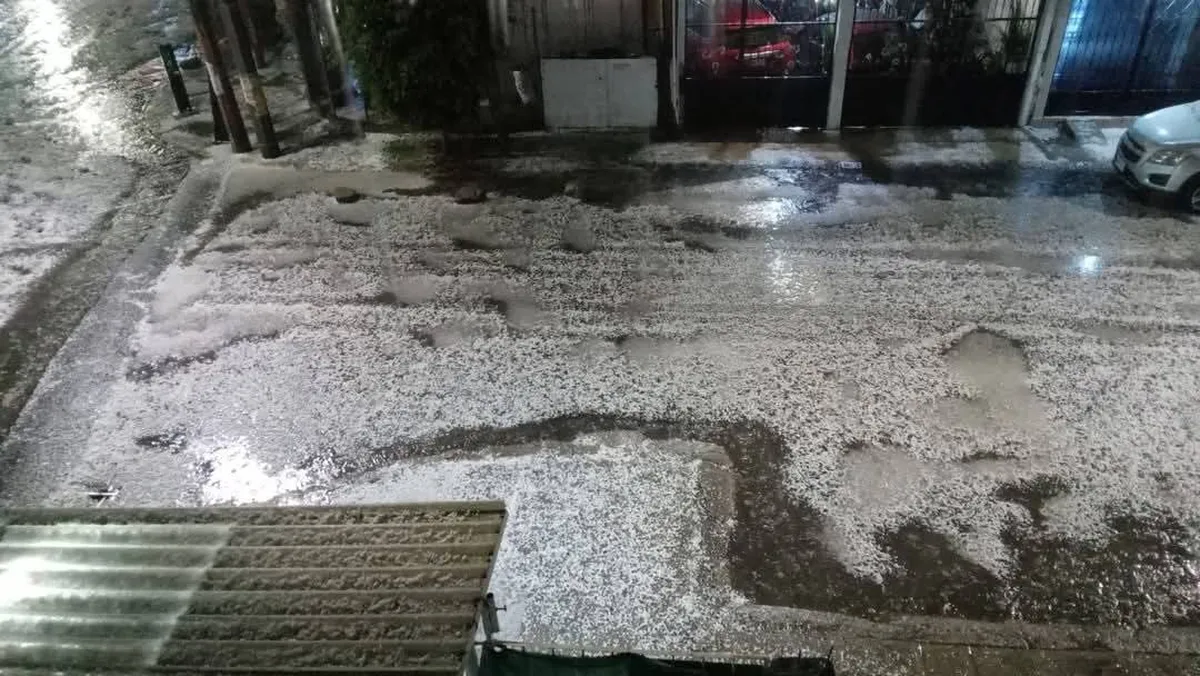 Lluvia y granizo causaron problemas vehiculares en Tultitlán y Cuautitlán Izcalli