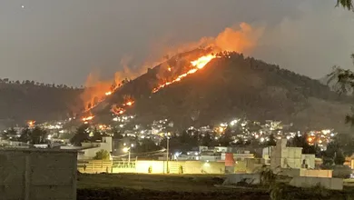 Incendio en Santa Cruz Atzcapotzaltongo, Toluca, movilizó a bomberos