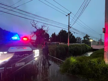 Toluca mantiene activos operativos de emergencia tras fuertes lluvias