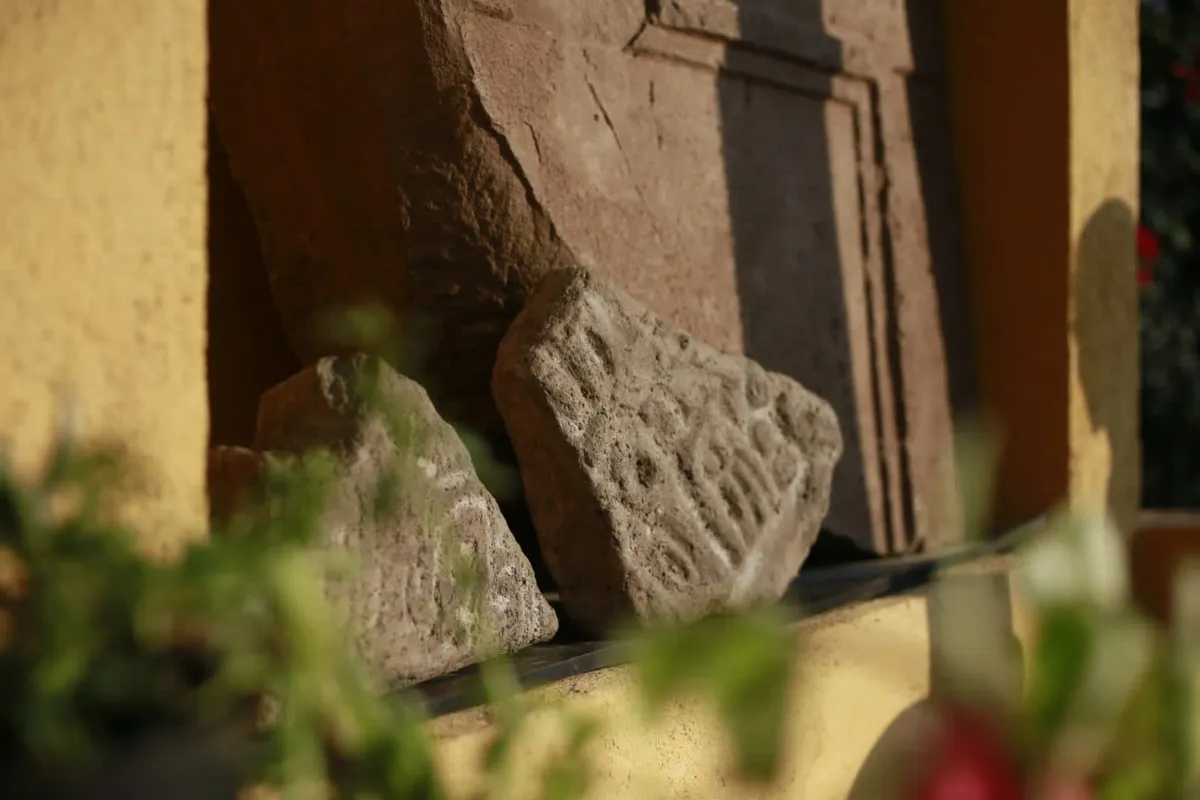 Lápida arqueológica de San Miguel Ixtapan, será resguardada en Edomex