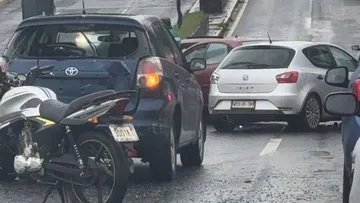 Accidente complica circulación en Paseo Tollocan