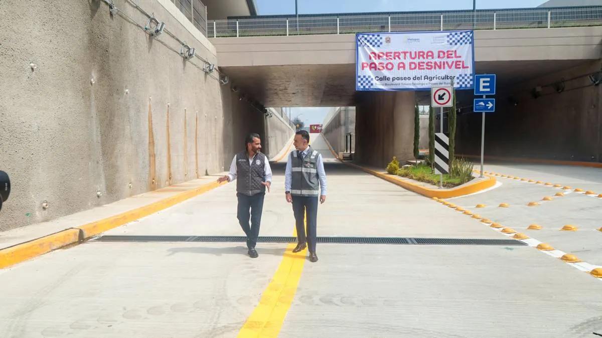 Listo, paso a desnivel en zona comercial de Metepec