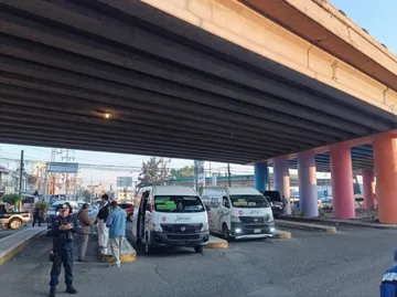 Alcaldes de Chimalhuacán y Chicoloapan buscan liberar bajopuente
