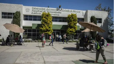 Estudiantes y colectivos exigieron revertir el recorte y ampliar el acceso a la educación pública.