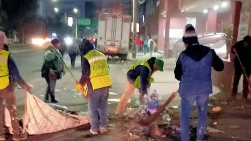 Peregrinos guadalupanos dejan toneladas de basura en Ecatepec