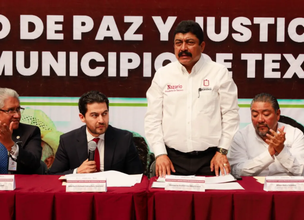 Toman protesta al Consejo Municipal de Paz y Justicia Cívica de Texcoco