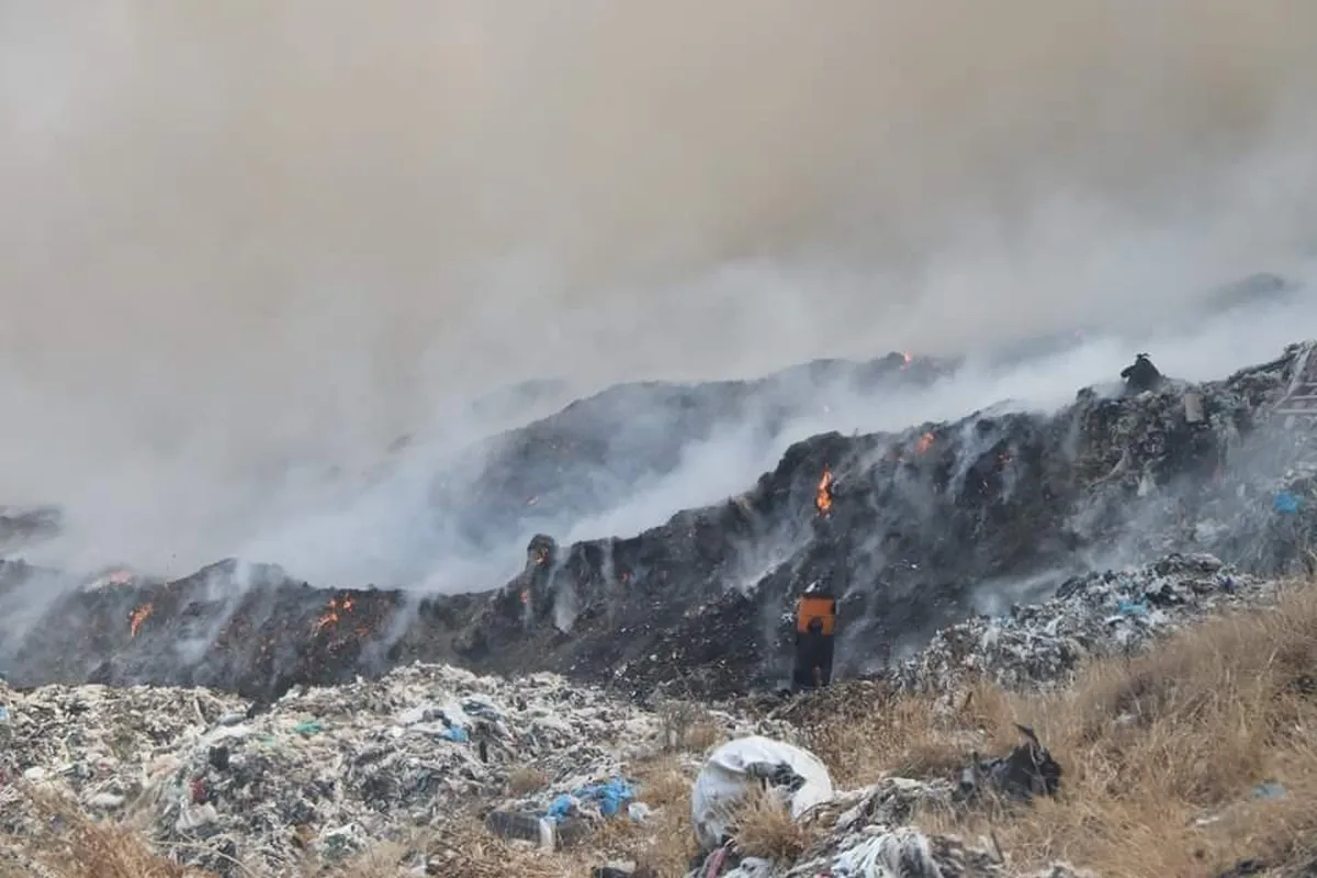 Habitantes sufren contaminación del incendio de tiradero de Tepotzotlán