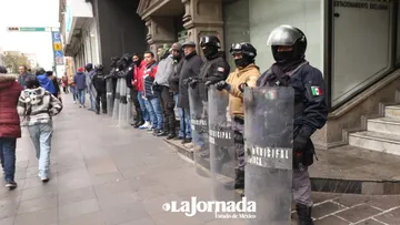 Realiza operativo para liberación de espacios públicos en Toluca