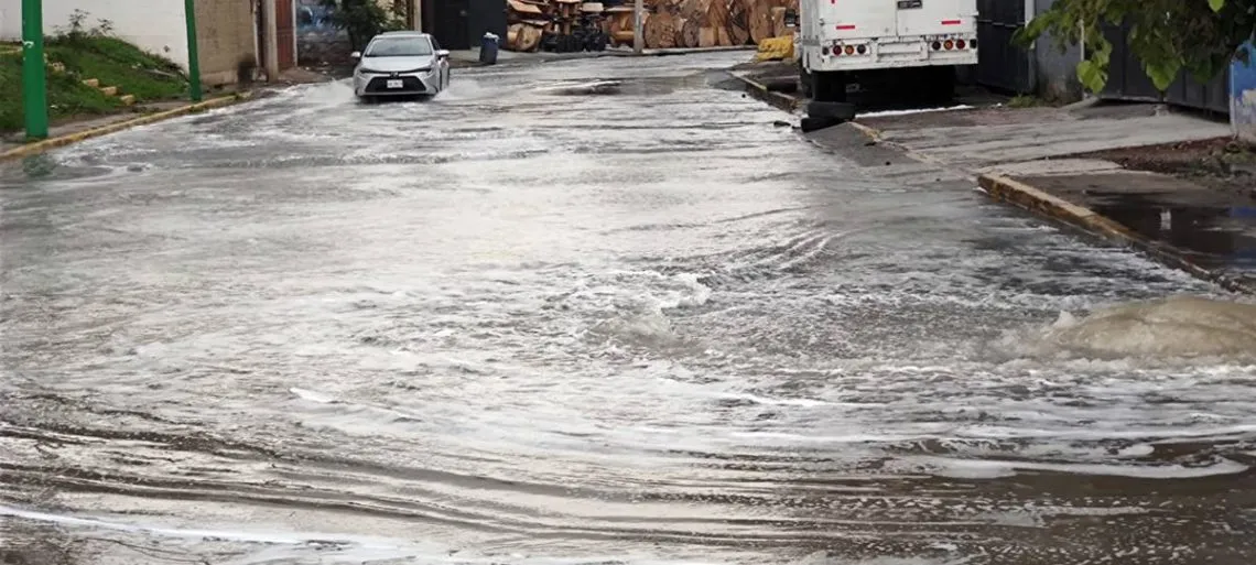 Colapsado en drenaje de Cuautitlán Izcalli por tanta lluvia y basura: PC