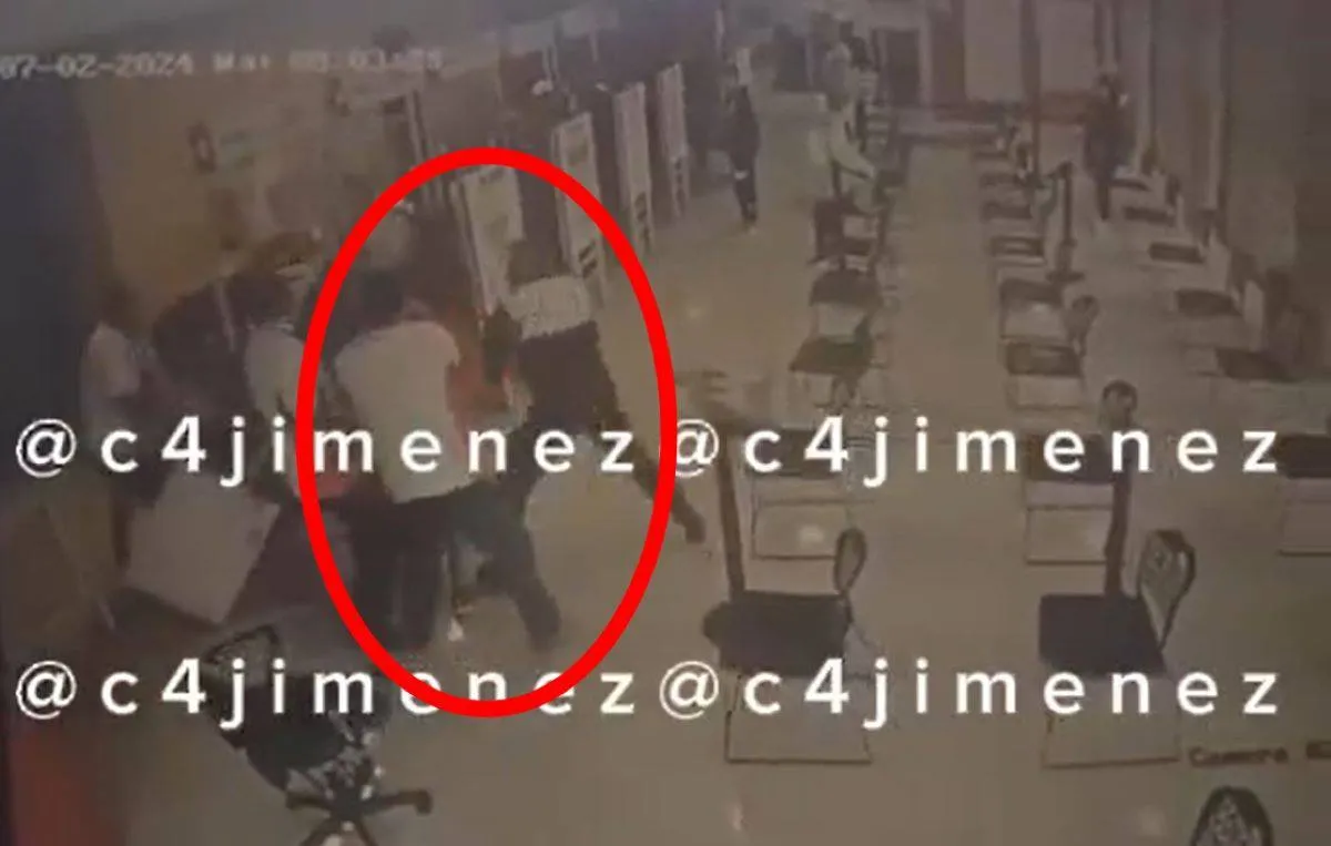 Hoy, el video del momento exacto de este lamentable hecho ya circula en redes sociales y en donde se muestra cómo sucedieron los hechos. Foto: Captura