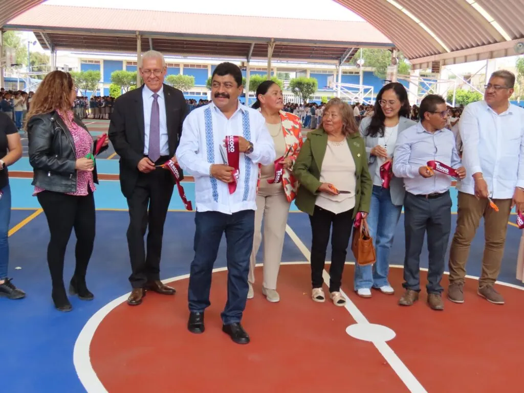En la ESFIR el gobierno de Texcoco entregó obra por más de dos millones de pesos