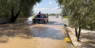 Atlacomulco: Desbordamiento del Río de las Lajas provoca inundaciones