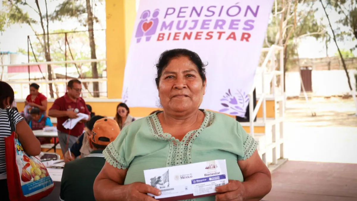 Entrega de tarjetas del Bienestar para beneficiarios de pensiones sociales continúa del 21 al 30 de abril en todo el país.