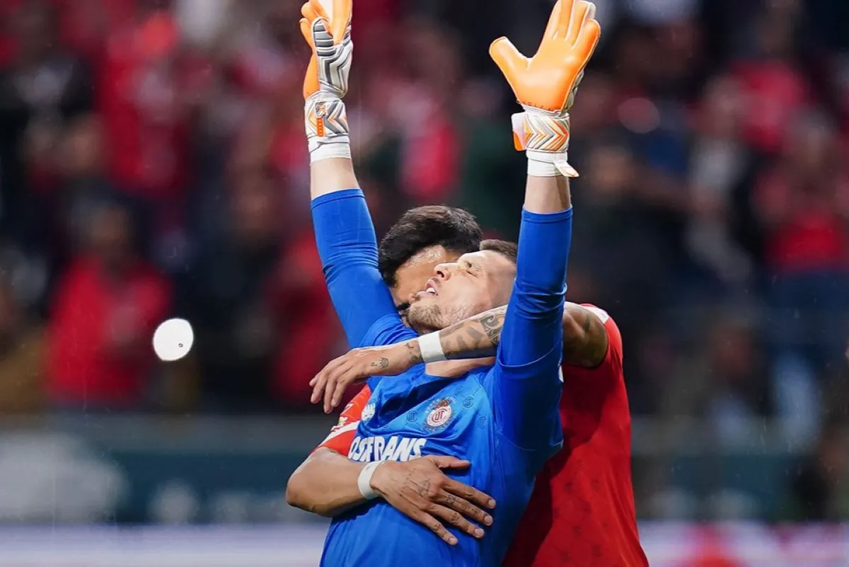 Foto de Tiago Volpi, quien decidió el Toluca vs Santos con un penal.
