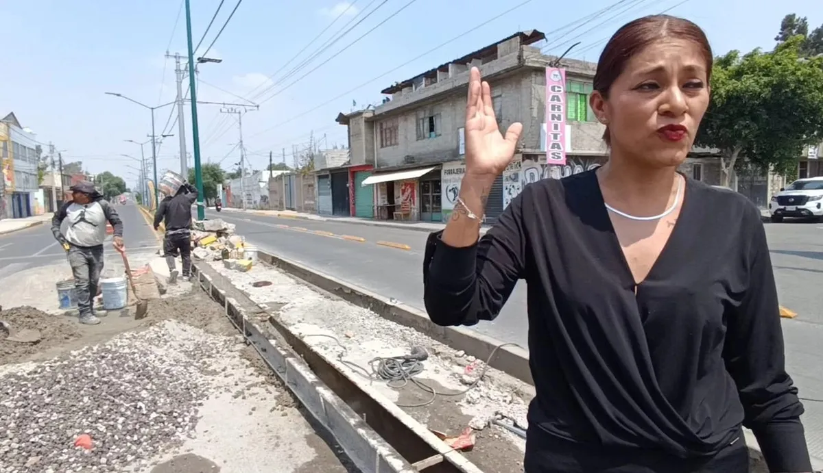 Vecinos de Trolebús Chalco-Santa Martha protestan por falta de retornos y cruceros viales