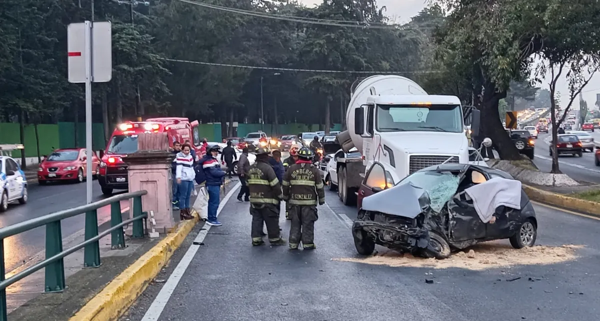 Toluca: Carambola en Paseo Tollocan, deja un occiso