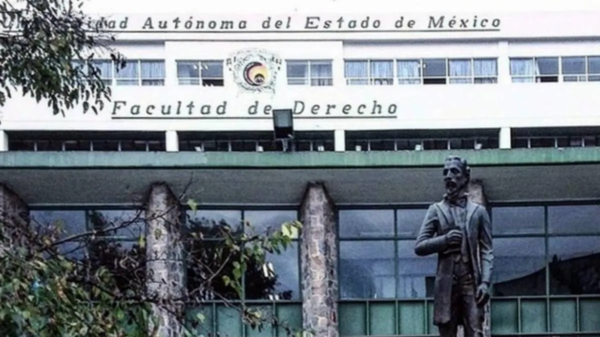 #Potrogate Facultad de derecho de la UAEMéx se une al paro