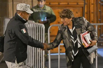 La estrategia de Mando Único para los municipios mexiquenses, contempla el despliegue de fuerzas de seguridad federales, estatales y municipales.