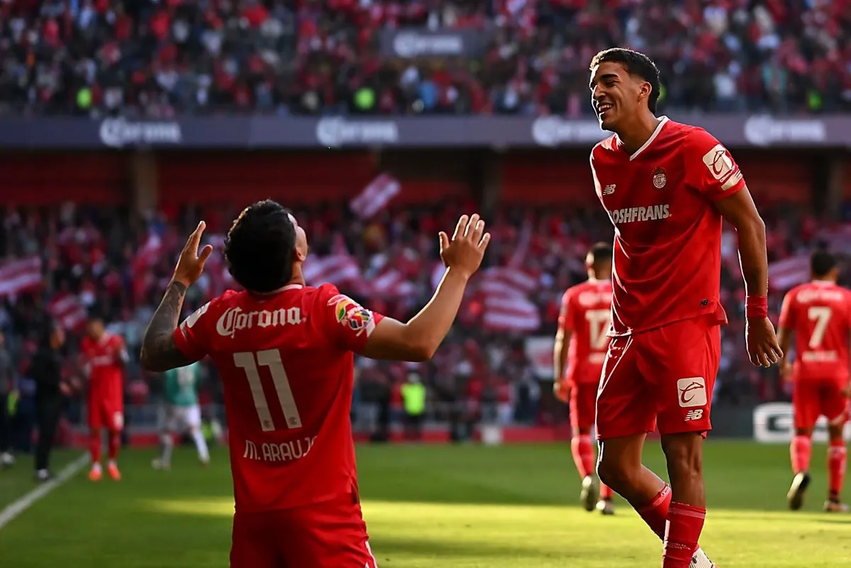 Foto de jugadores de Toluca, que se enfrentarán al Necaxa en vivo este sábado.