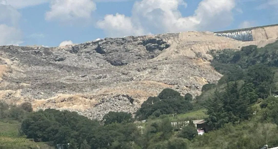 Naucalpan: Clausuran tiradero de Tepatlaxco