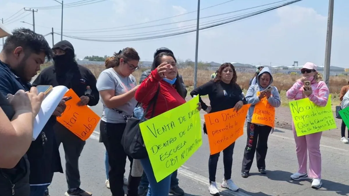 Denuncian maltrato y carencias en bachillerato de Tecámac