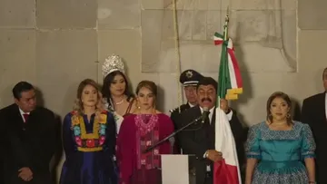 Como uno solo, el pueblo de Texcoco gritó: ¡Viva México!, ¡Viva Texcoco! en el CCXVI aniversario de la Independencia de México