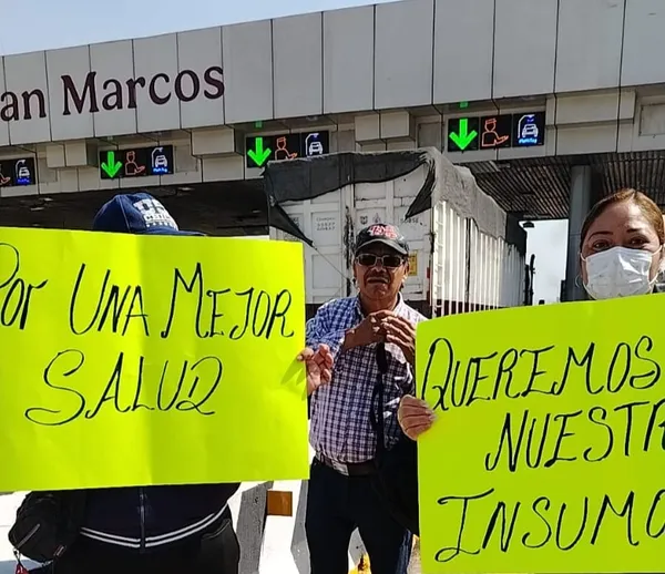 Los inconformes advirtieron que permanecerán en el lugar hasta que sean atendidos y se dé una solución a su demanda, en tanto.