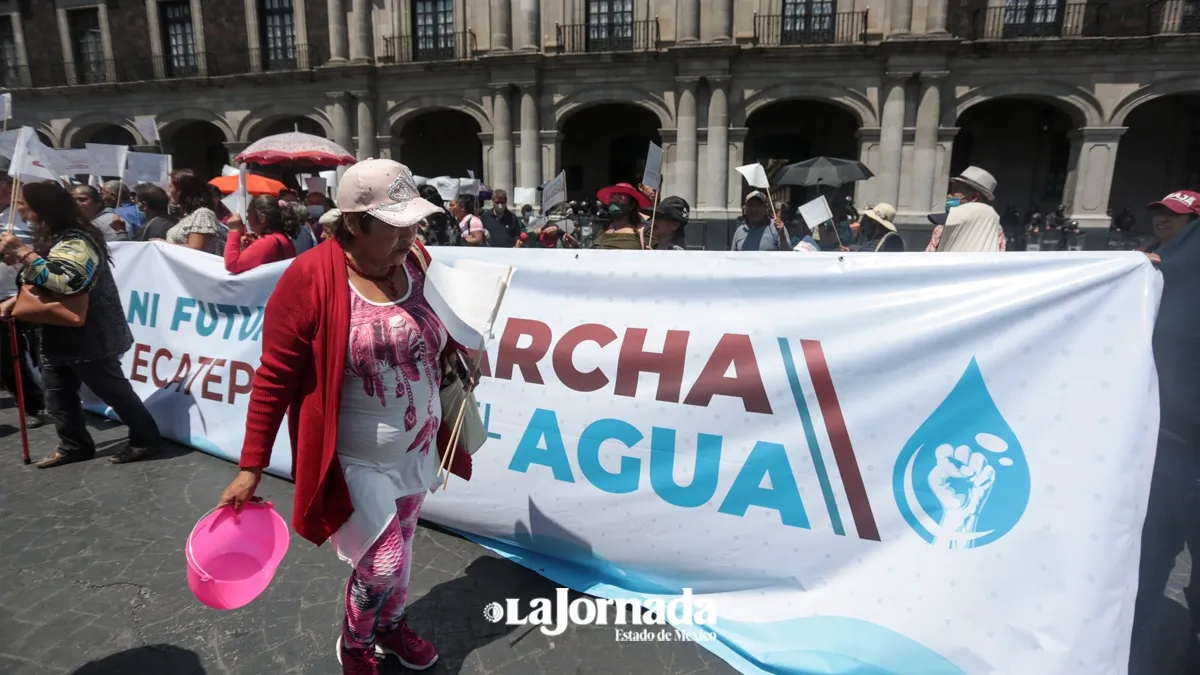 Video: Habitantes de Ecatepec se manifiestan en Toluca