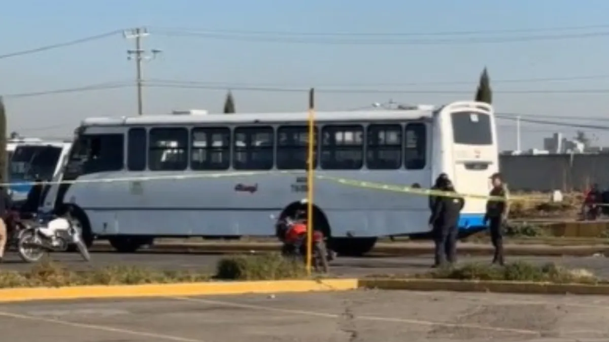 Mujer pierde la vida tras ser arrollada por un autobús en la Central de Abasto en Toluca