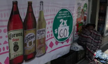 Atizapán: Vecinos piden frenar el crecimiento de antros con venta de alcohol cerca de escuelas