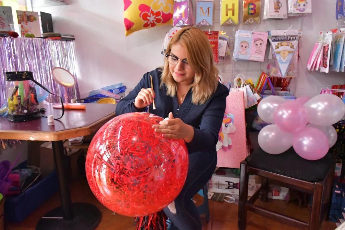 Consumo local es fomentado con Bazar del Día del Amor y la Amistad