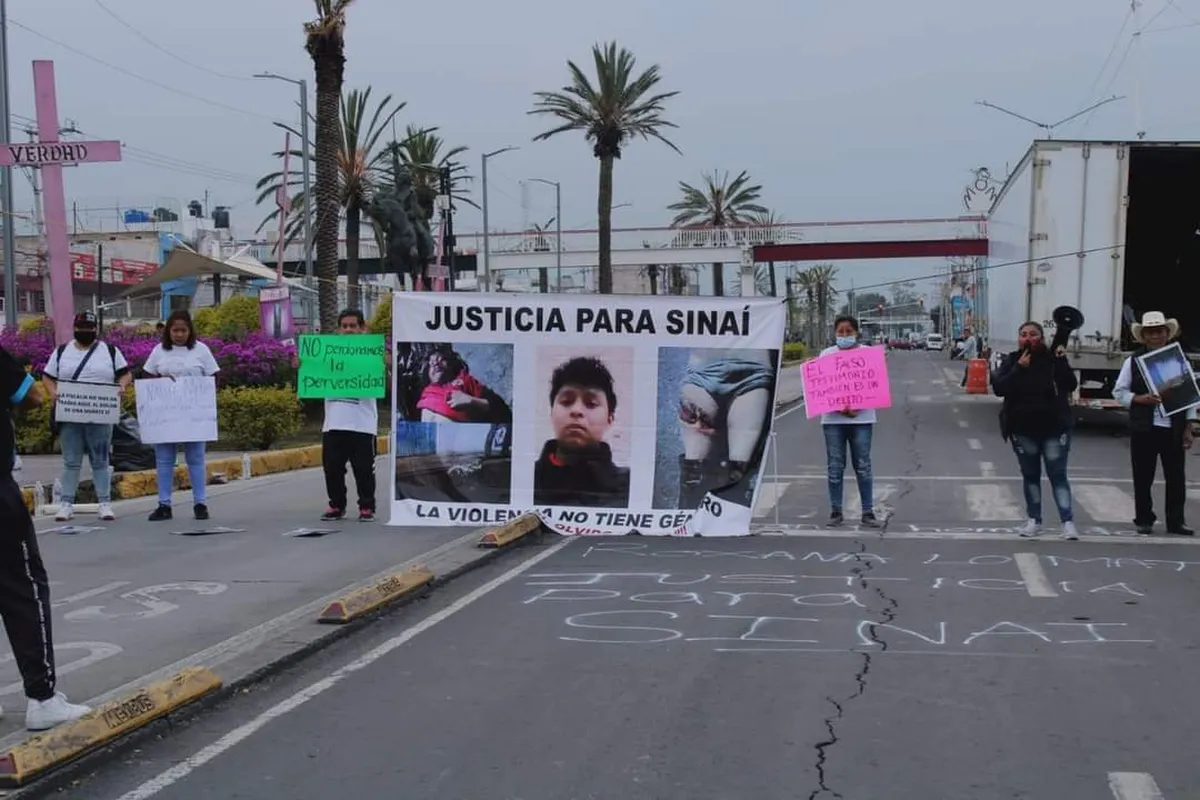 Protestan familiares de Sinaí en Neza por absolución de Roxana