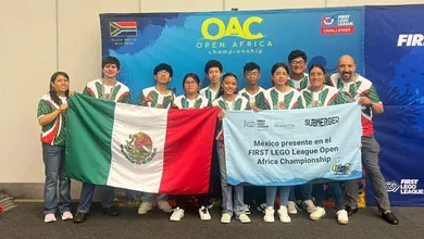 Jóvenes toluqueños ganan premio de robótica en Sudáfrica